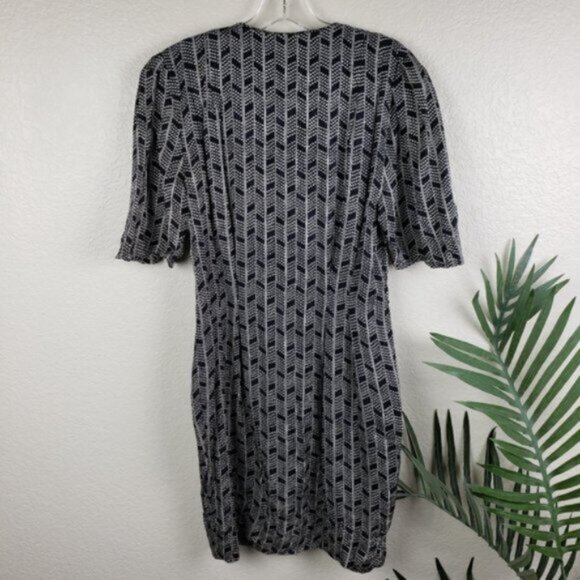 Vintage Adrianna Papell 100% Silk Button Front Pencil Dress size 8 Retro Preppy - Picture 10 of 11